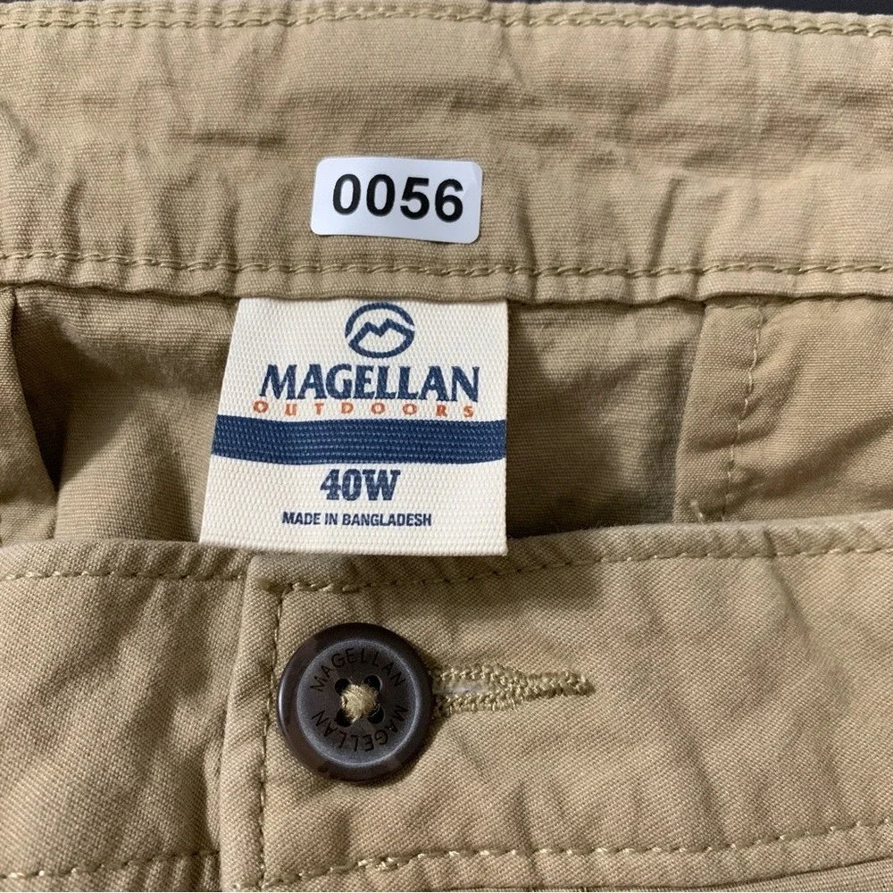 Magellan Outdoors Shorts Men's Flat Front Cotton Blend Khaki Size 40W Inseam 10